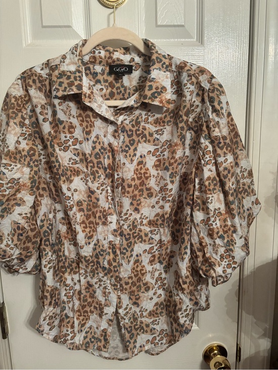 Gigio Tops - G.G.O Leopard Print Short Sleeve Blouse in Brown